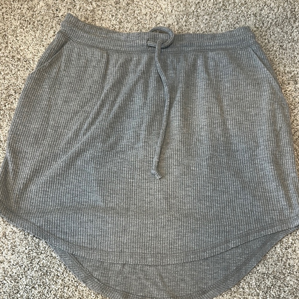 Chaser Gray Ribbed Women's Skirt with pockets  size M